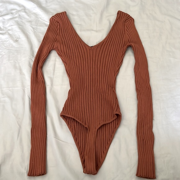 SOLD Bodysuit - Picture 2 of 3